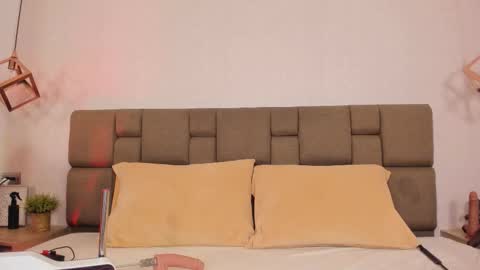 ariana_giraldo online show from March 16, 2026, 11:47 am