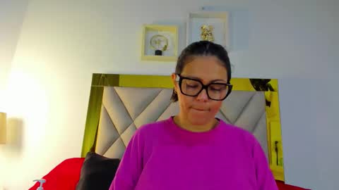 Snapshot of ariana_martins chatting on October 24, 2025, 3:14 am ARI online show from October 24, 2025, 3:14 am