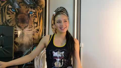 ariana_toro online show from April 14, 2026, 3:29 pm