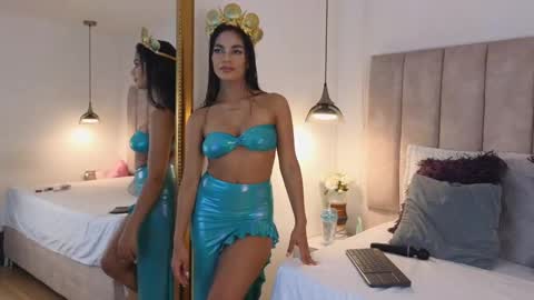 Snapshot of arianaa_miller_ chatting on October 22, 2025, 8:41 pm Ariana online show from October 22, 2025, 8:41 pm