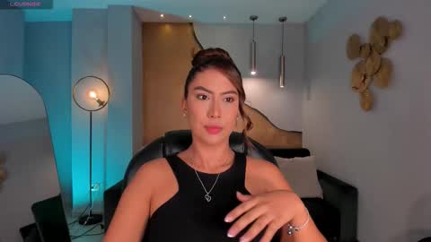 Ariana Dumont online show from February 18, 2026, 10:44 am