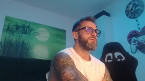 ariandeluna online show from January 7, 2025, 6:14 pm