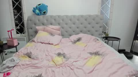 Snapshot of arianightx chatting on March 10, 2025, 7:10 am arianightx online show from March 10, 2025, 7:10 am