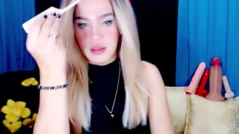 ARIANNE CUMS  online show from March 10, 2026, 8:03 pm