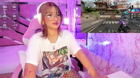 Aria online show from November 22, 2025, 2:05 pm