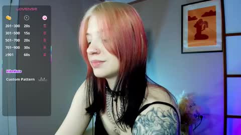 Snapshot of arielabradberry chatting on October 2, 2025, 4:25 pm Ariel online show from October 2, 2025, 4:25 pm