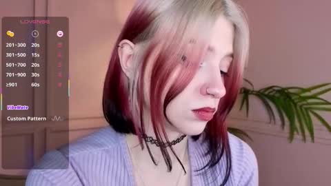 Snapshot of arielabradberry chatting on November 13, 2025, 2:05 pm Ariel online show from November 13, 2025, 2:05 pm