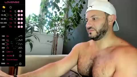 Snapshot of arielenbsas chatting on January 10, 2025, 10:46 pm Ariel online show from January 10, 2025, 10:46 pm