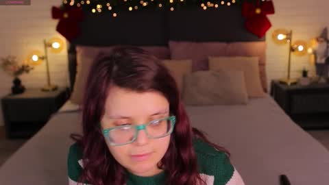 Ariell Mini online show from December 18, 2025, 7:14 am