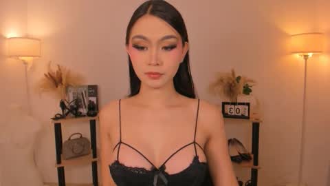 Snapshot of ariellaarida69 chatting on February 7, 2026, 11:25 am MIRA GREYSON online show from February 7, 2026, 11:25 am