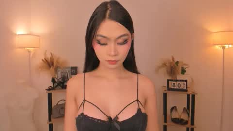 Snapshot of ariellaarida69 chatting on February 9, 2026, 11:47 am MIRA GREYSON online show from February 9, 2026, 11:47 am