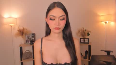 Snapshot of ariellaarida69 chatting on February 24, 2026, 1:20 pm MIRA GREYSON online show from February 24, 2026, 1:20 pm