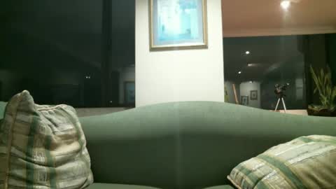 Snapshot of arielsinho chatting on January 9, 2025, 1:18 am Anon online show from January 9, 2025, 1:18 am