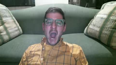 Snapshot of arielsinho chatting on January 10, 2025, 4:22 am Anon online show from January 10, 2025, 4:22 am