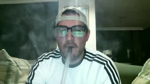 Snapshot of arielsinho chatting on January 20, 2025, 1:50 am Anon online show from January 20, 2025, 1:50 am