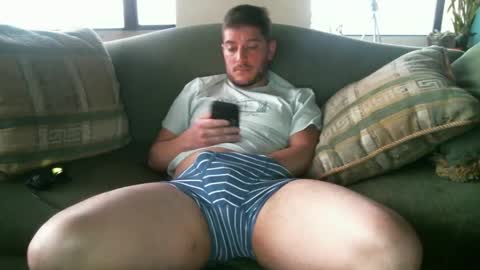 Snapshot of arielsinho chatting on February 3, 2025, 11:26 pm Anon online show from February 3, 2025, 11:26 pm