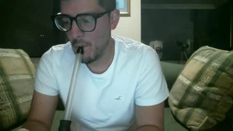 Snapshot of arielsinho chatting on February 9, 2025, 4:25 am Anon online show from February 9, 2025, 4:25 am