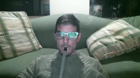 Snapshot of arielsinho chatting on February 22, 2025, 3:12 am Anon online show from February 22, 2025, 3:12 am