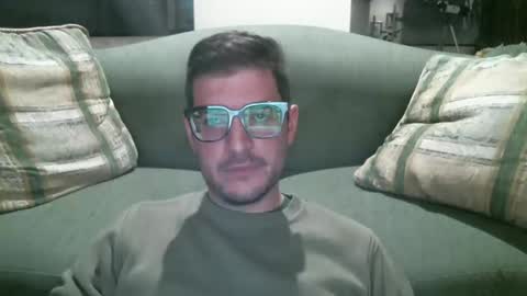 Snapshot of arielsinho chatting on February 24, 2025, 3:12 am Anon online show from February 24, 2025, 3:12 am