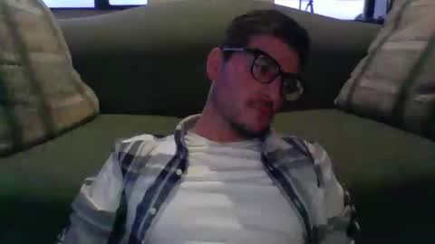 Snapshot of arielsinho chatting on March 10, 2025, 11:27 pm Anon online show from March 10, 2025, 11:27 pm