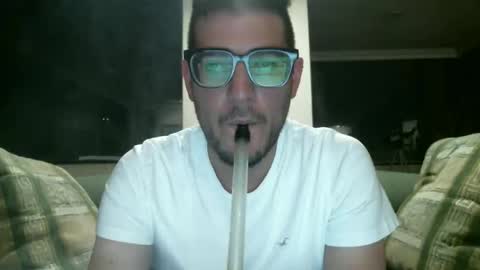 Snapshot of arielsinho chatting on October 25, 2025, 5:15 am Anon online show from October 25, 2025, 5:15 am