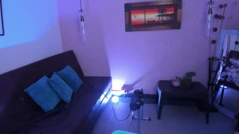  Arianna  online show from November 21, 2025, 1:10 pm