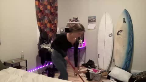 airskiii online show from February 10, 2025, 7:15 am