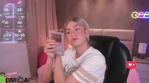 Ari  online show from February 5, 2026, 4:06 am