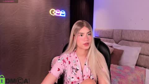 Ari  online show from April 3, 2026, 9:24 pm