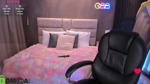 Ari  online show from April 14, 2026, 6:36 pm