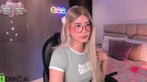 Ari  online show from May 14, 2026, 8:04 pm