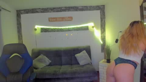 Snapshot of arisha_katy1 chatting on March 6, 2025, 1:48 am arisha_katy1 online show from March 6, 2025, 1:48 am