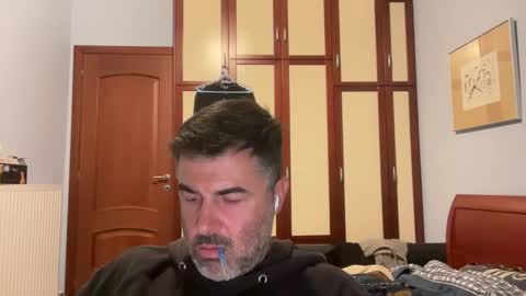 share online show from November 5, 2025, 4:51 pm