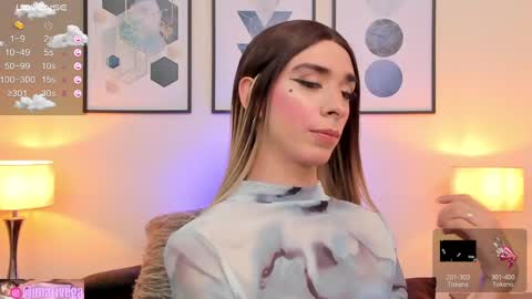 Snapshot of arivega chatting on January 21, 2025, 9:03 am Nice to meet you thumb up me please its important I LOOK MY BIO DOWN online show from January 21, 2025, 9:03 am