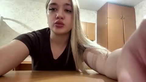Snapshot of arlettaeavey chatting on June 9, 2026, 8:15 am Kate online show from June 9, 2026, 8:15 am