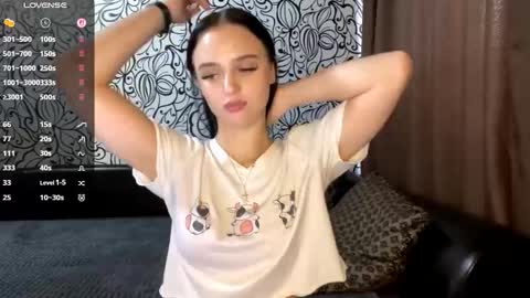 Snapshot of armandadunnigan chatting on November 10, 2025, 9:19 am Sofia online show from November 10, 2025, 9:19 am