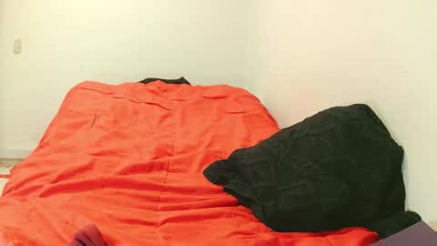 armin_red1 online show from October 14, 2025, 2:01 am