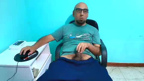 arnelux72 online show from September 21, 2025, 5:09 am