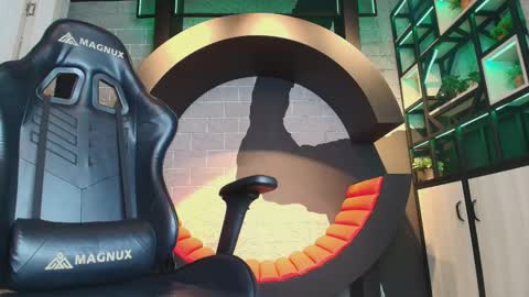 Snapshot of arohomlester chatting on October 30, 2025, 11:00 am Arohom Lester online show from October 30, 2025, 11:00 am