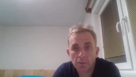 aromannn online show from November 29, 2025, 9:40 pm