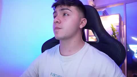 aron__cooper online show from March 25, 2026, 4:29 am