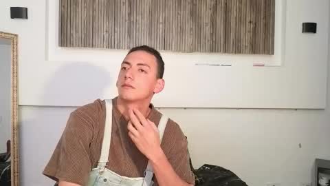 Snapshot of aron_gomez chatting on November 11, 2025, 5:29 am aron online show from November 11, 2025, 5:29 am