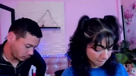 aronandmoli online show from June 6, 2026, 9:36 am