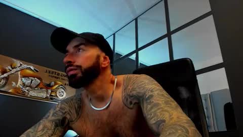 AronGrant online show from December 3, 2025, 10:13 am