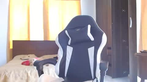 Snapshot of aronmiller404 chatting on December 25, 2024, 7:02 pm aronmiller online show from December 25, 2024, 7:02 pm