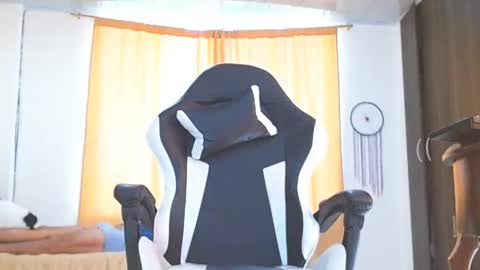 Snapshot of aronmiller404 chatting on January 24, 2025, 9:15 pm aronmiller online show from January 24, 2025, 9:15 pm