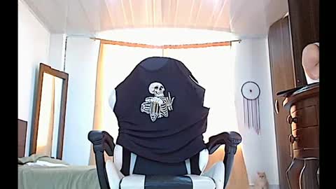 Snapshot of aronmiller404 chatting on March 9, 2025, 1:37 pm aronmiller online show from March 9, 2025, 1:37 pm