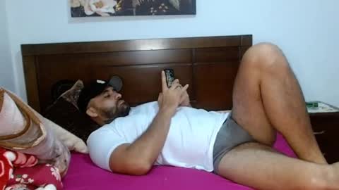 Snapshot of aronmiller404 chatting on September 29, 2025, 5:29 pm aronmiller online show from September 29, 2025, 5:29 pm