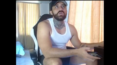 Snapshot of aronmiller404 chatting on November 9, 2025, 2:59 pm aronmiller online show from November 9, 2025, 2:59 pm