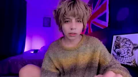 Aaron  online show from June 4, 2026, 7:25 am